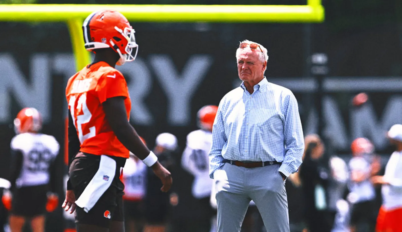 Jimmy Haslam diz que decisão de draftar Shedeur Sanders foi de Andrew Berry - Imagem do artigo