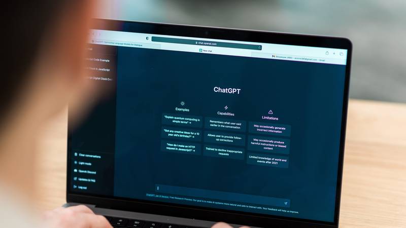 Pesquisadores da Cisco mostram como driblar filtros de chatbots e obter textos protegidos - Imagem do artigo original