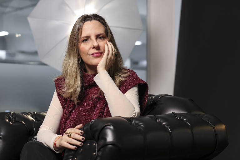 Tati Bernardi conduz live na CasaFolha para responder dúvidas sobre escrita - Imagem do artigo original