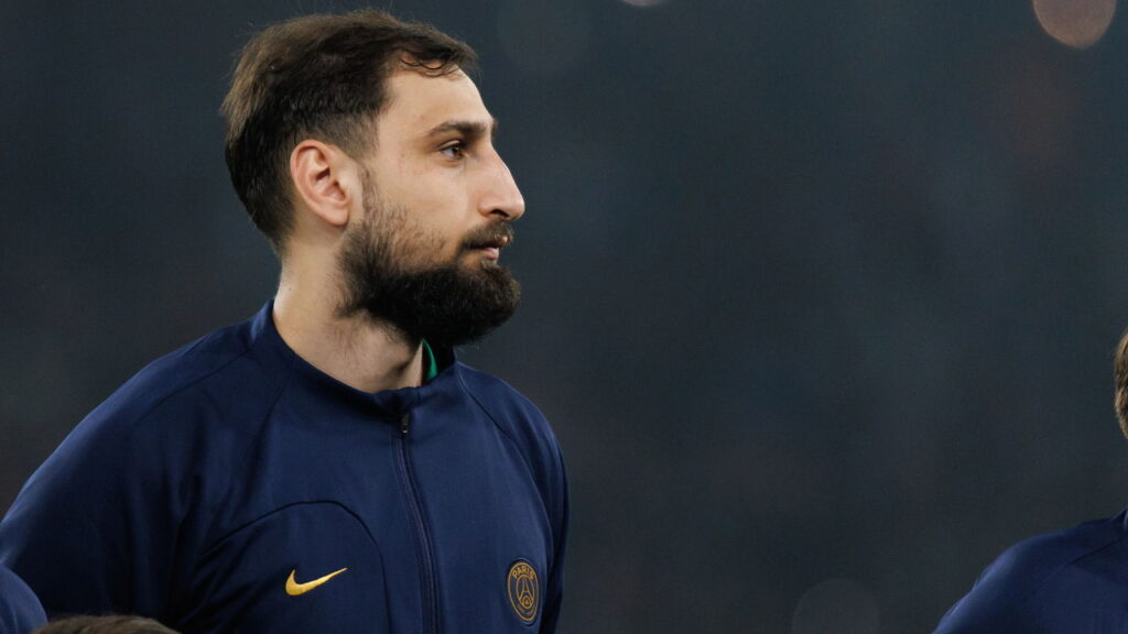 Donnarumma é afastado pelo PSG após chegada de Chevalier e negocia saída para o Manchester City - Imagem do artigo original
