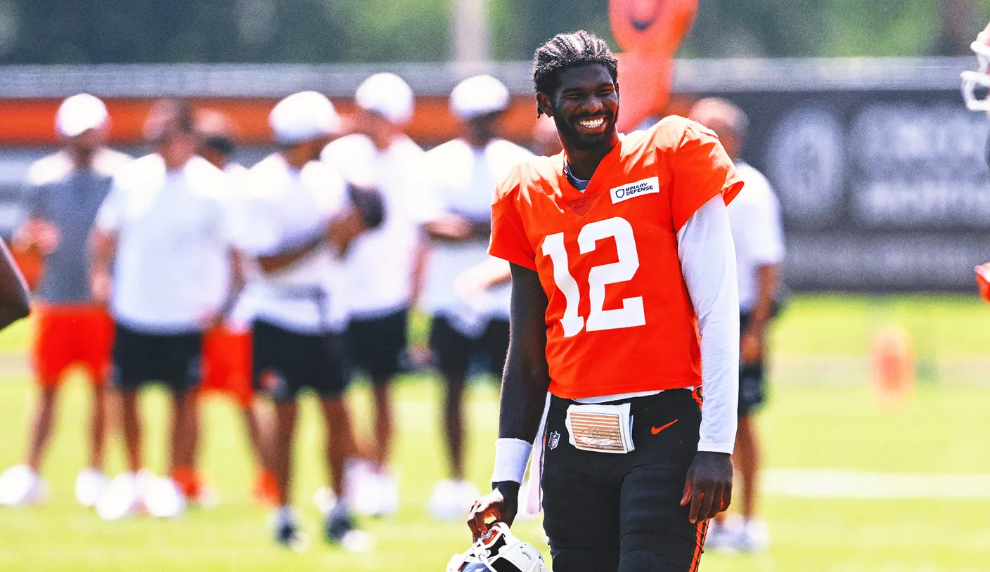 Cleveland Browns escalam Shedeur Sanders como titular no jogo de estreia da pré-temporada - Imagem do artigo