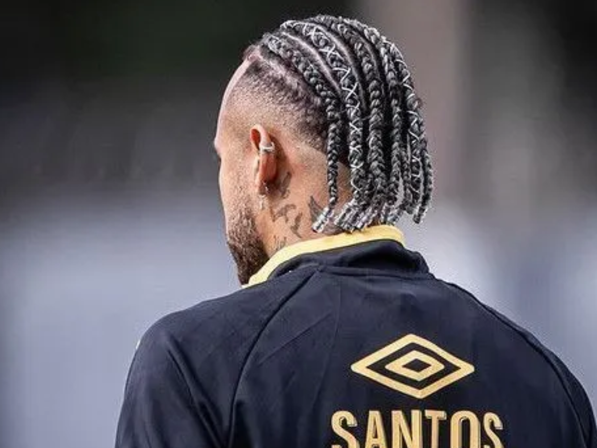 Neymar reencontra Cruzeiro no Mineirão e troca camisetas com Kaio Jorge - Imagem do artigo
