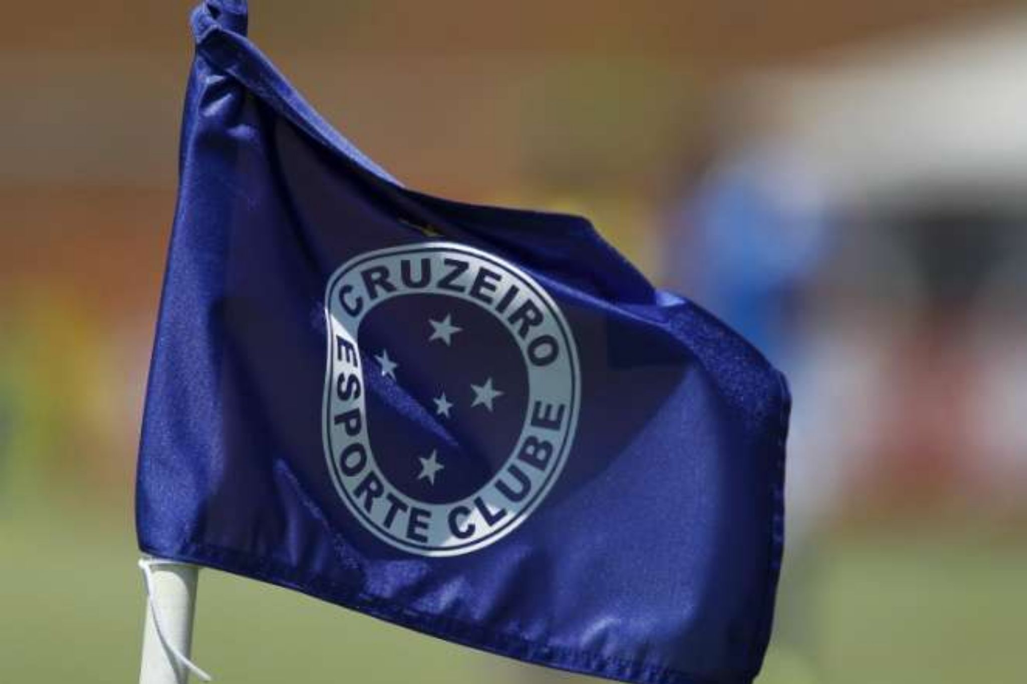 Cruzeiro formaliza queixa à CBF após gol anulado e cobra mudanças na arbitragem - Imagem do artigo
