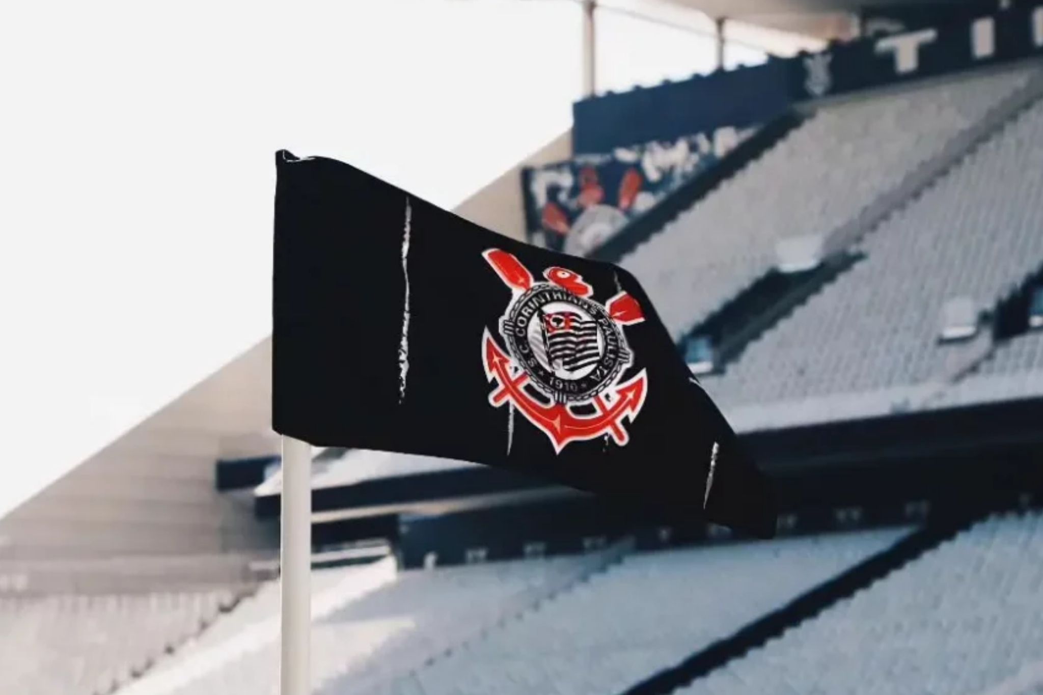 Justiça suspende cobrança de R$ 2,8 milhões em ISS do Corinthians - Imagem do artigo