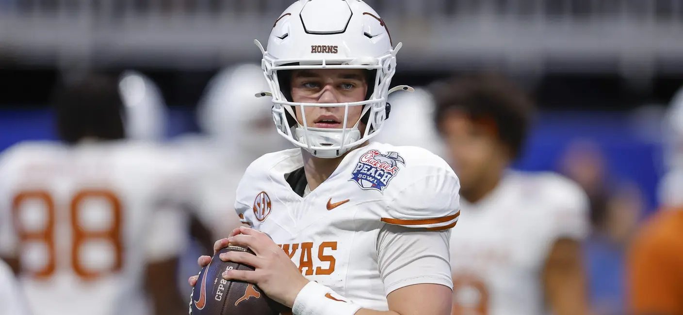 Lista de 10 principais quarterbacks do futebol americano universitário para 2025 destaca Cade Klubnik e Arch Manning - Imagem do artigo