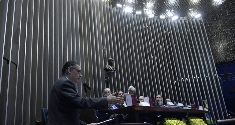 Câmara abandona debate sobre foro especial e busca acordo com Senado para acelerar PEC das prerrogativas - Imagem do artigo original