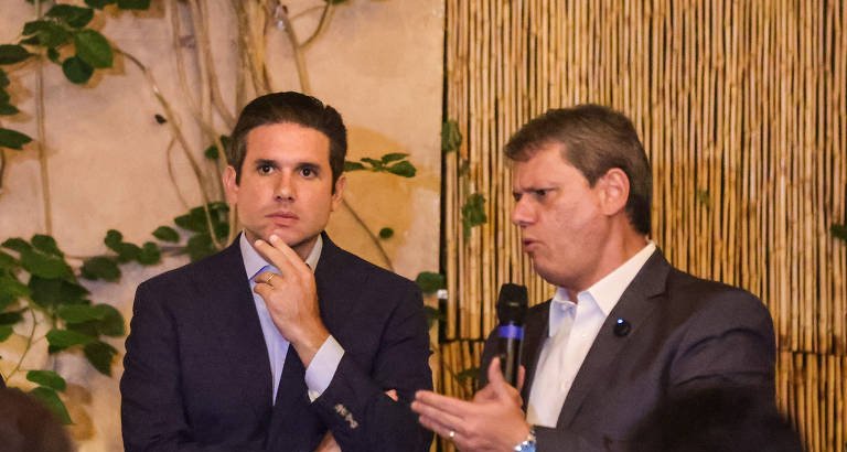 Centrão intensifica pressão por anistia a Bolsonaro para garantir aval a Tarcísio em 2026 - Imagem do artigo original