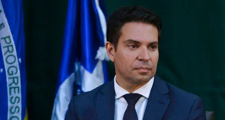 Fux absolve Ramagem de acusações em trama golpista - Imagem do artigo