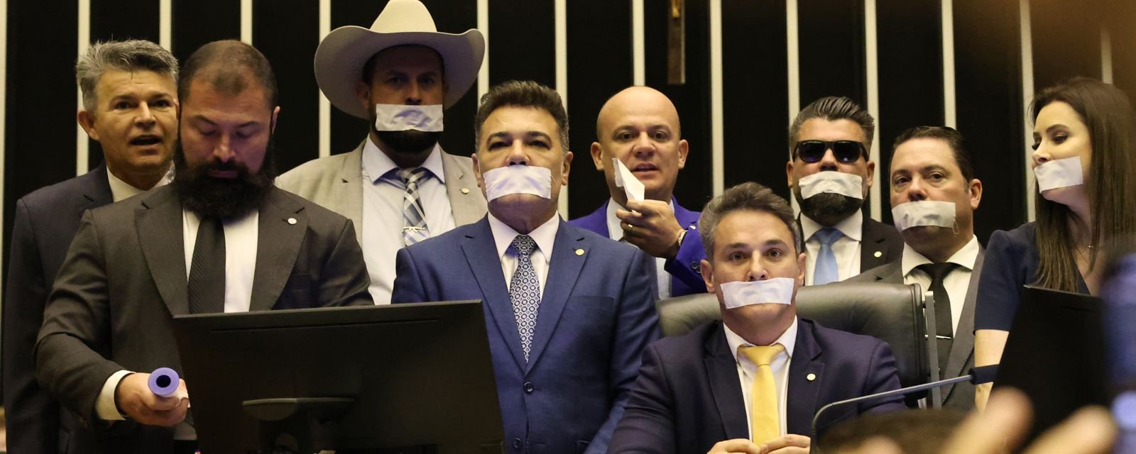 Conselho de Ética abre investigação contra deputados por motim - Imagem do artigo