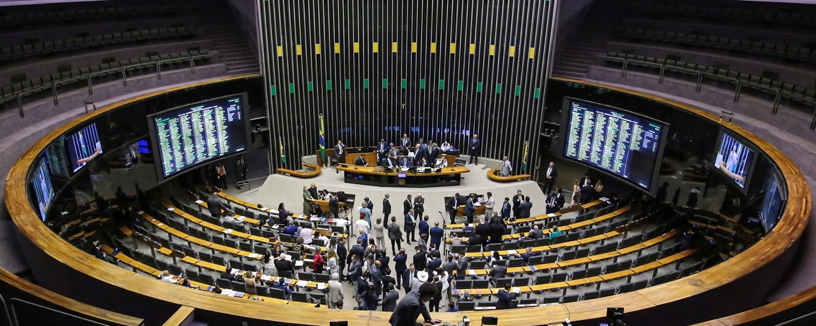 Câmara aprova urgência para projetos de educação e infância - Imagem do artigo