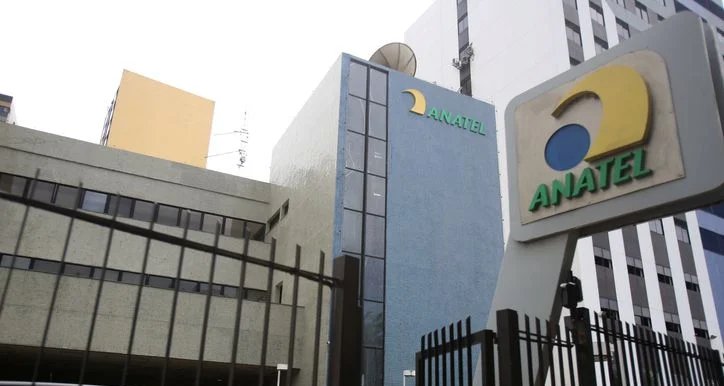 Anatel alerta: centralização de data centers traz riscos - Imagem do artigo