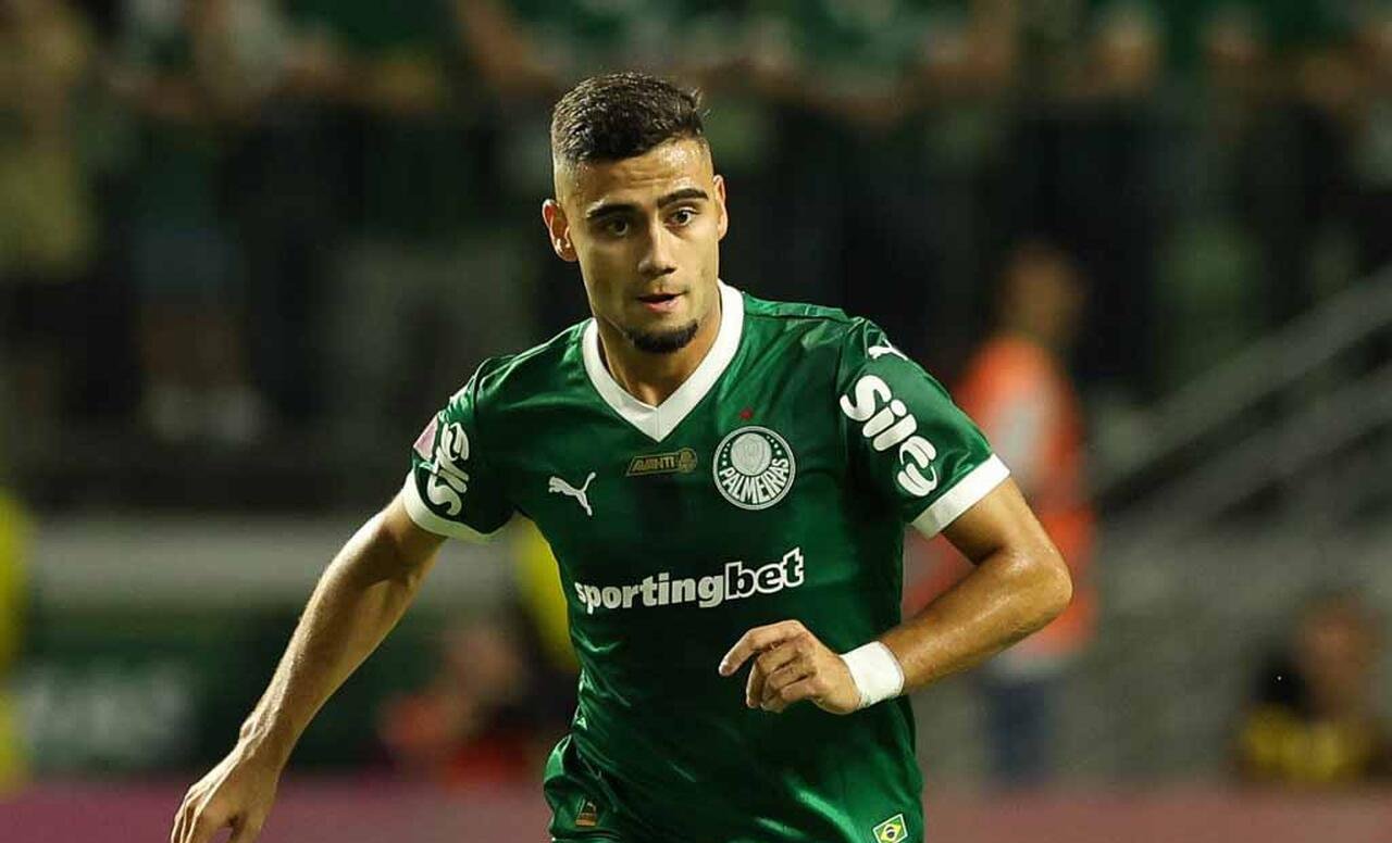 Andreas Pereira sofre provocação de Gonzalo Plata no Maracanã - Imagem do artigo
