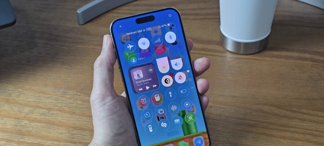 iOS 26.1 Beta 4 traz ajuste de transparência do Liquid Glass - Imagem do artigo