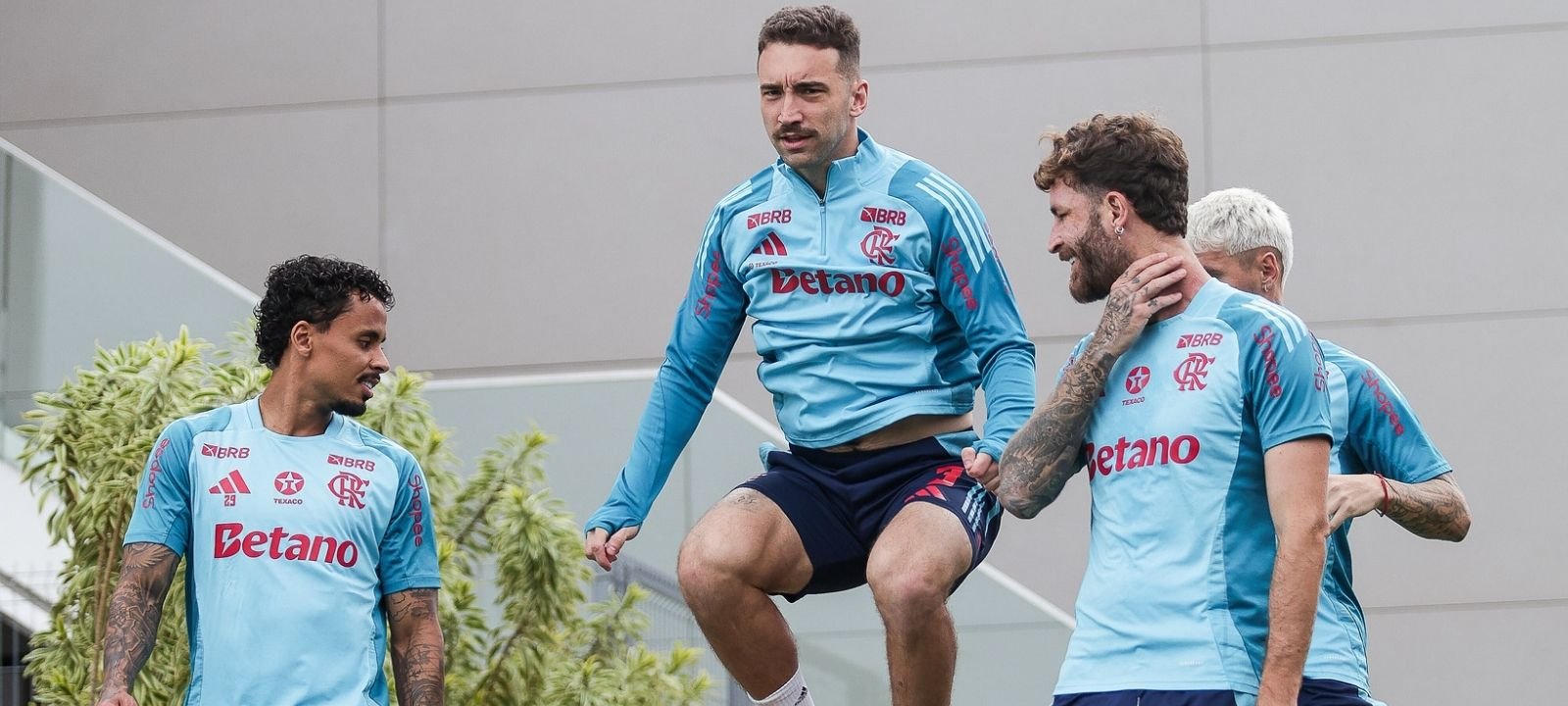 Léo Ortiz volta a campo e anima Flamengo antes do Racing - Imagem do artigo