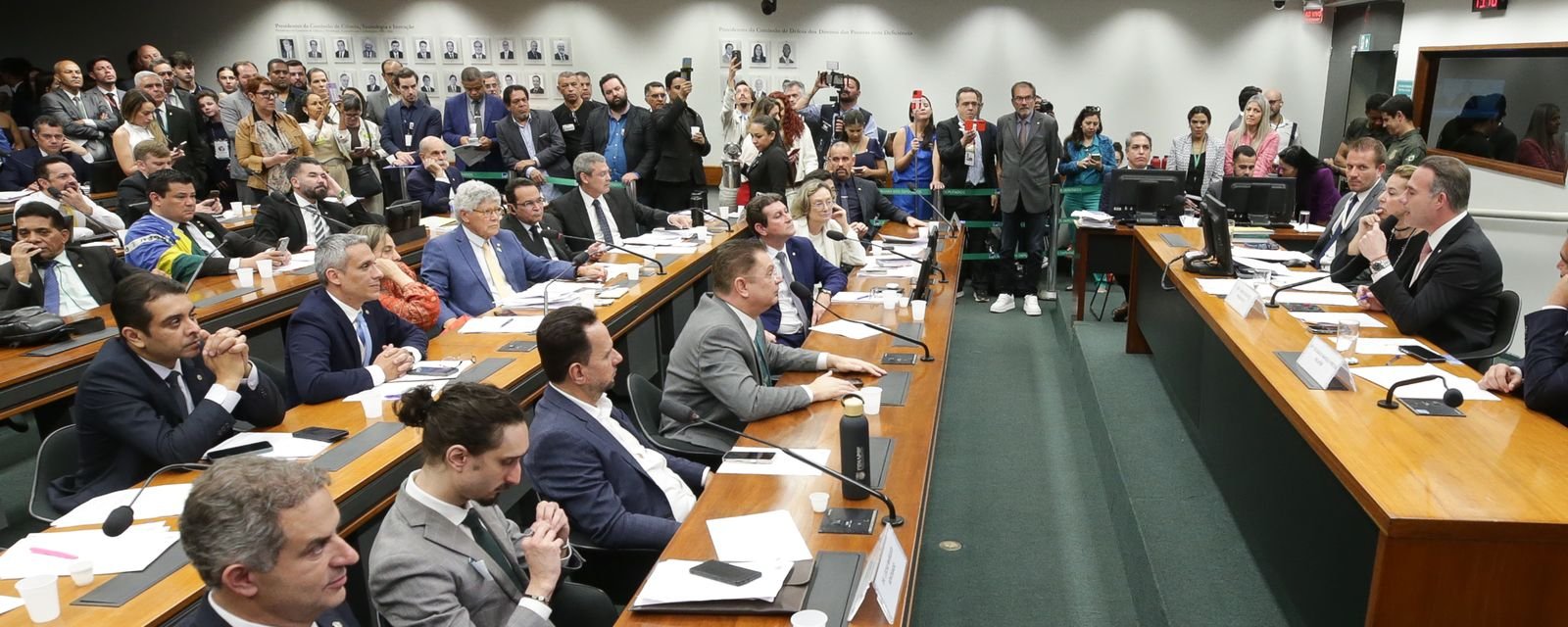 Conselho de Ética arquiva ação contra Eduardo Bolsonaro - Imagem do artigo