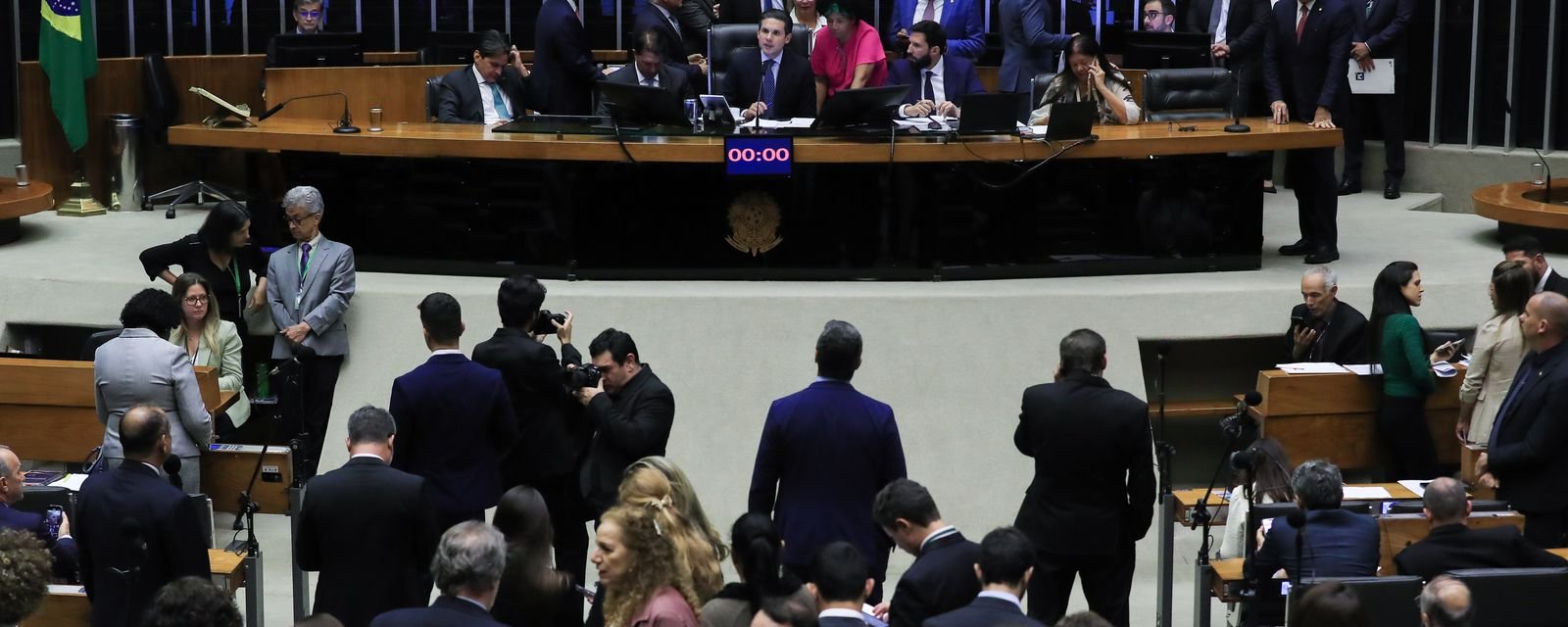 Câmara aprova urgência para votar projeto da bancada cristã - Imagem do artigo